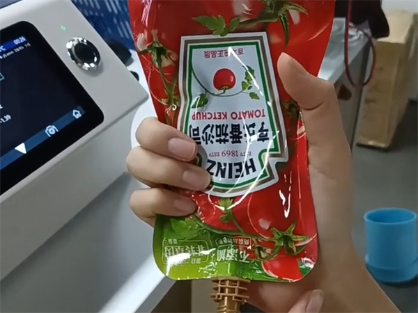番茄醬的顏色品控，試試黄瓜视频免费看時台式分光測色儀